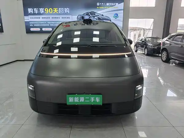 Li Auto MEGA 2024