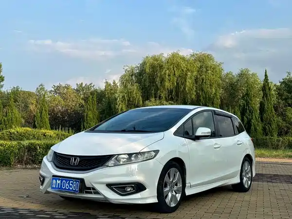 Honda Jade 2013