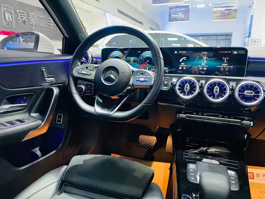 Mercedes-Benz A-Class 2020 — фото 7