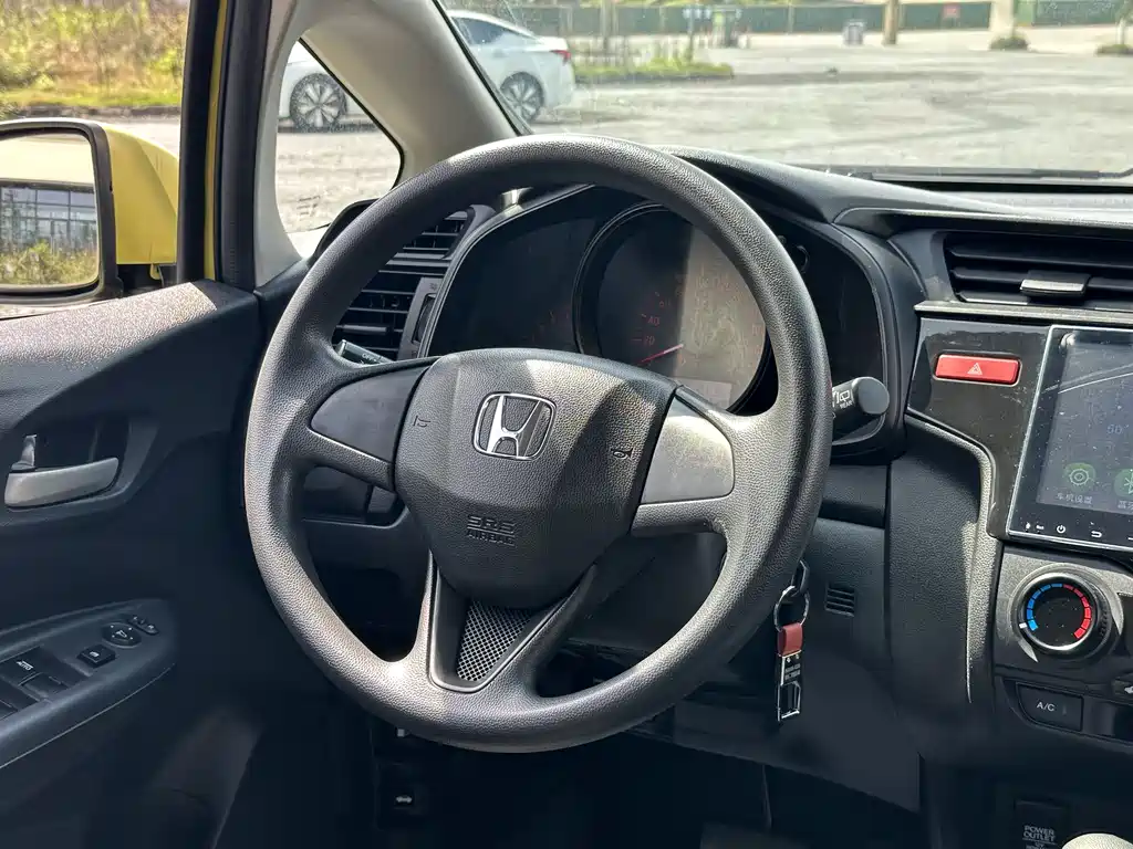 Honda Fit 2016 — фото 8