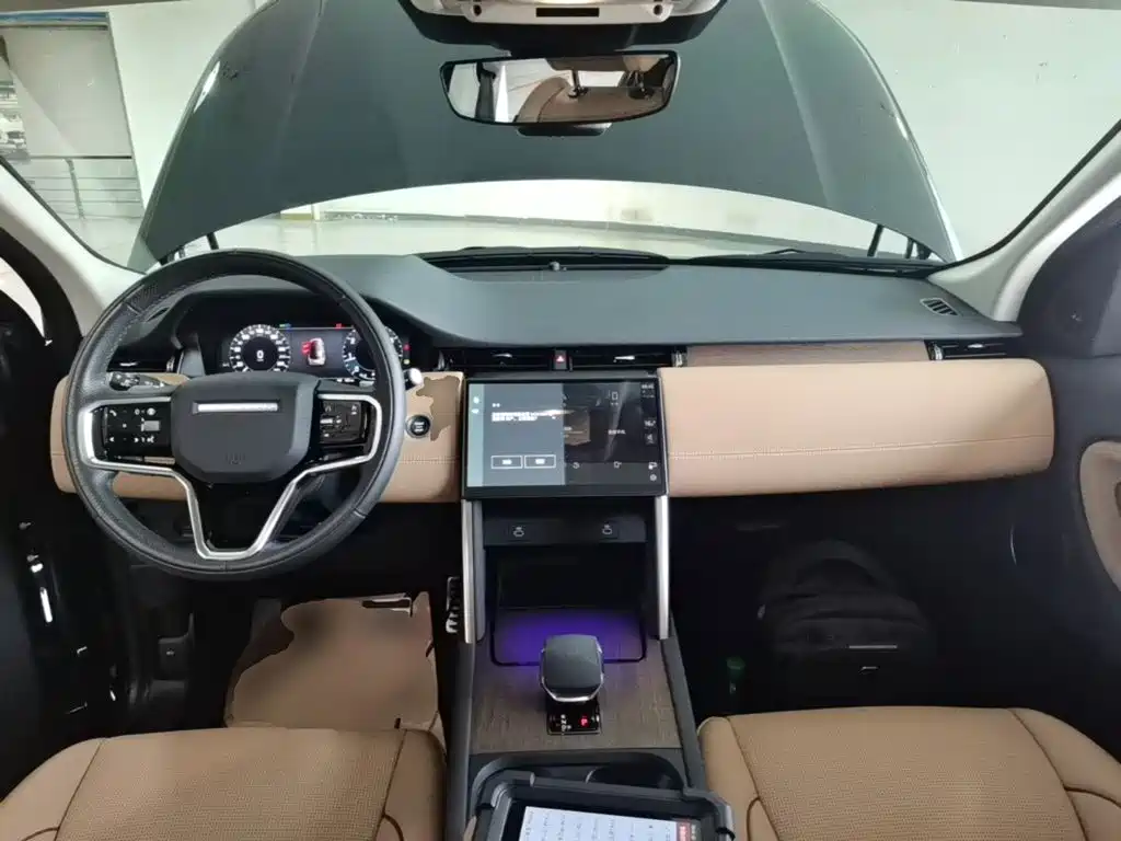 Land Rover Discovery Sport 2024 — фото 10