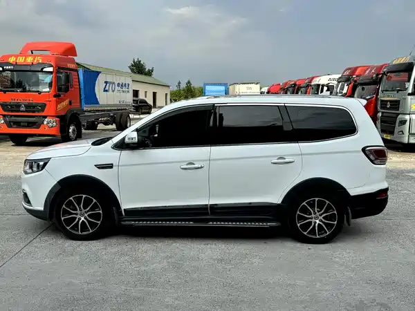 Dongfeng Fengxing SX6 2017