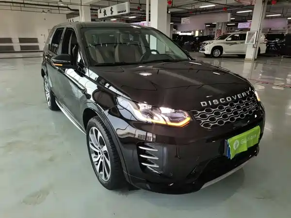 Land Rover Discovery Sport 2024