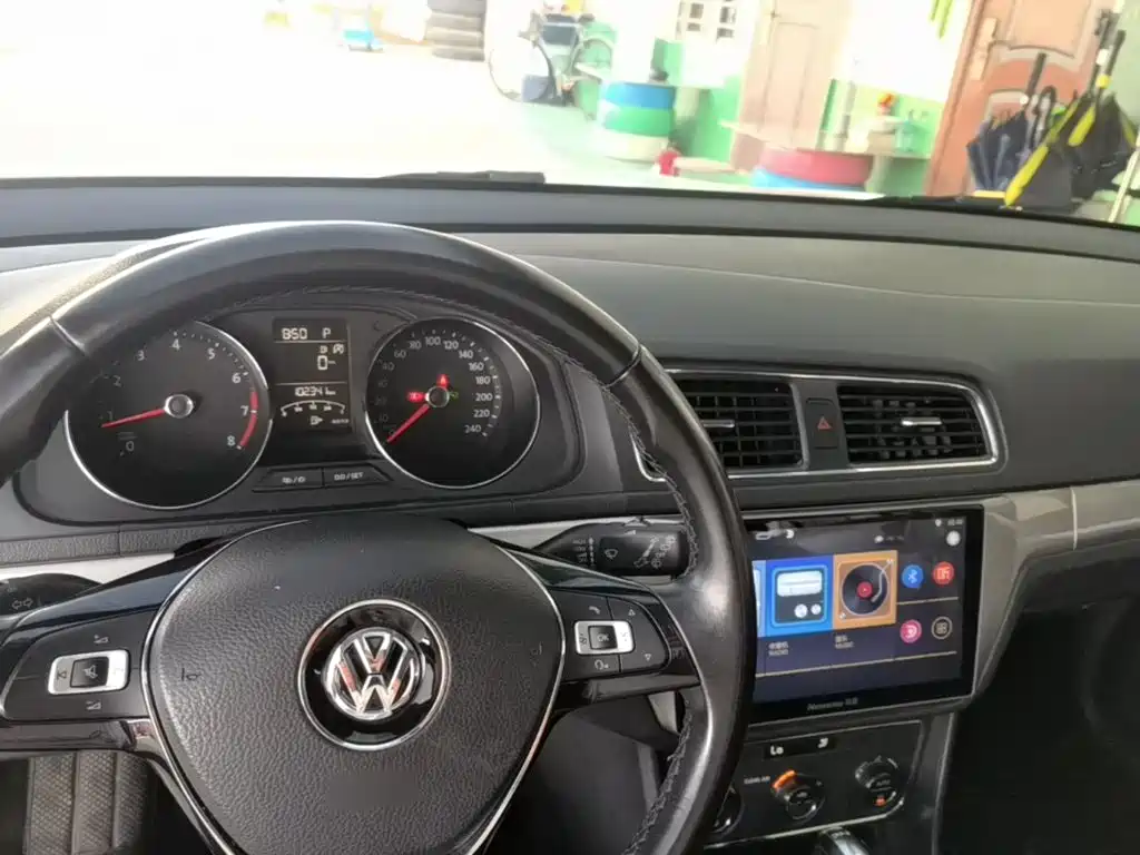Volkswagen Gran Lavida 2018 — фото 10