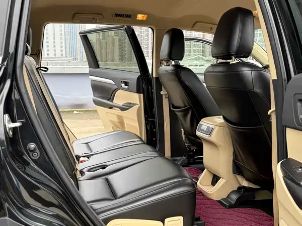 Toyota Highlander 2019