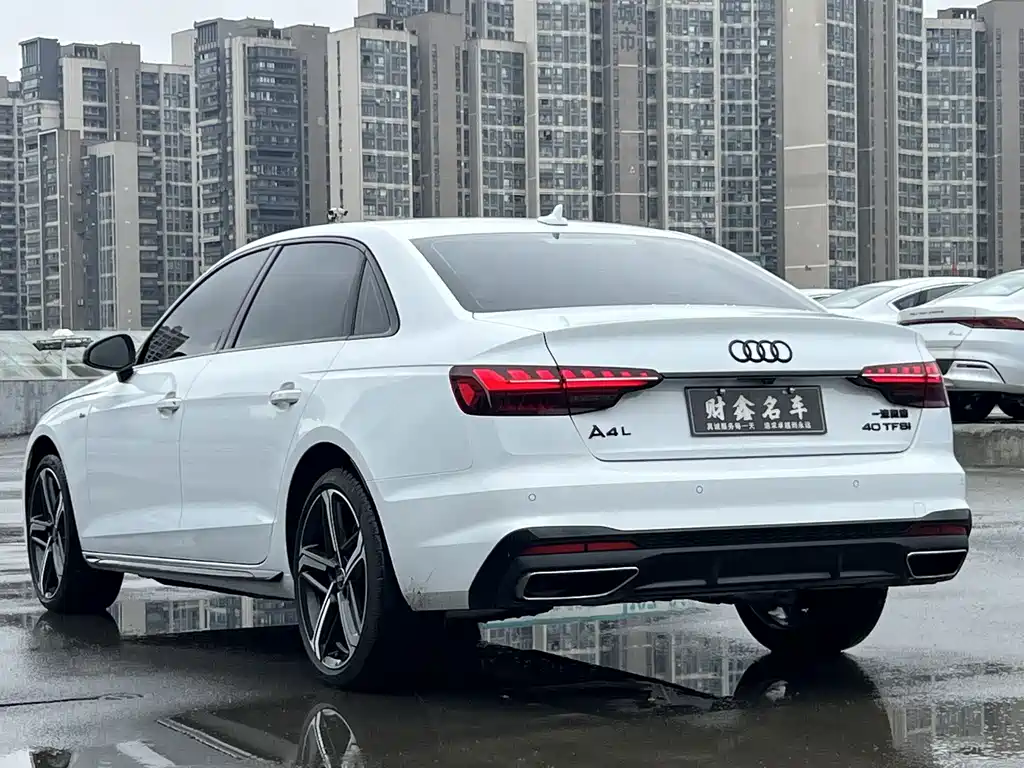 Audi A4L 2025 — фото 9