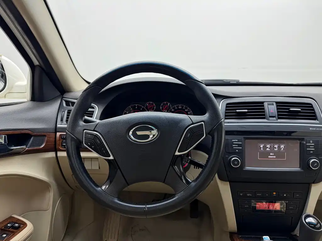 GAC Trumpchi GA5 2018 — фото 10