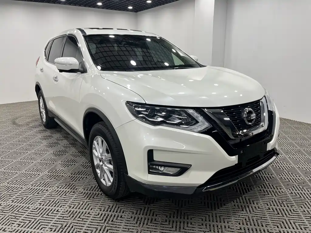 Nissan X-Trail 2023 — фото 1