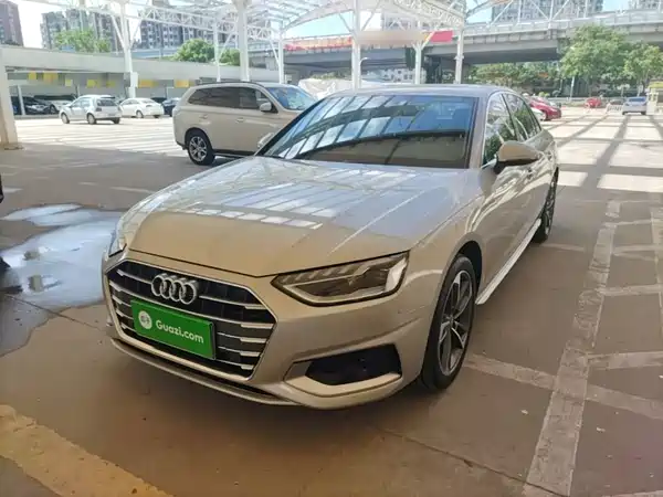 Audi A4L 2021