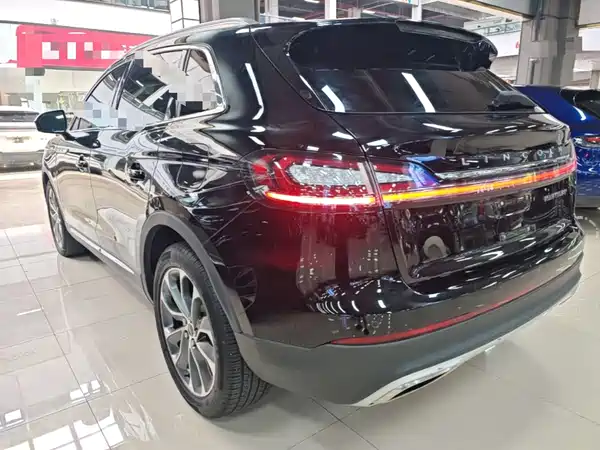 Lincoln Nautilus 2022