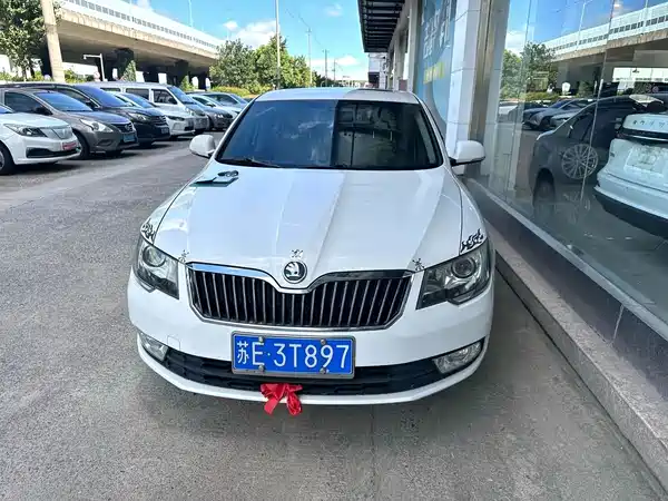 Skoda Superb 2014