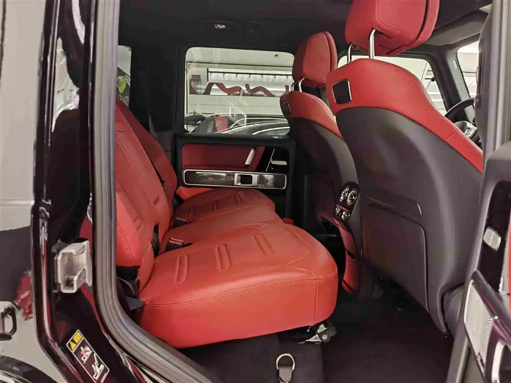 Mercedes-Benz G-Class 2023 — фото 19