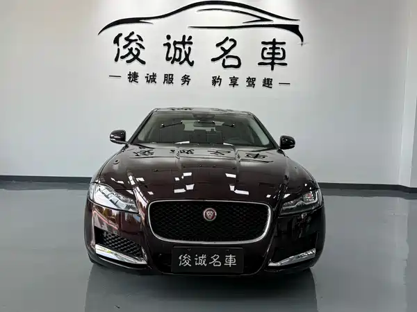 Jaguar XFL 2018