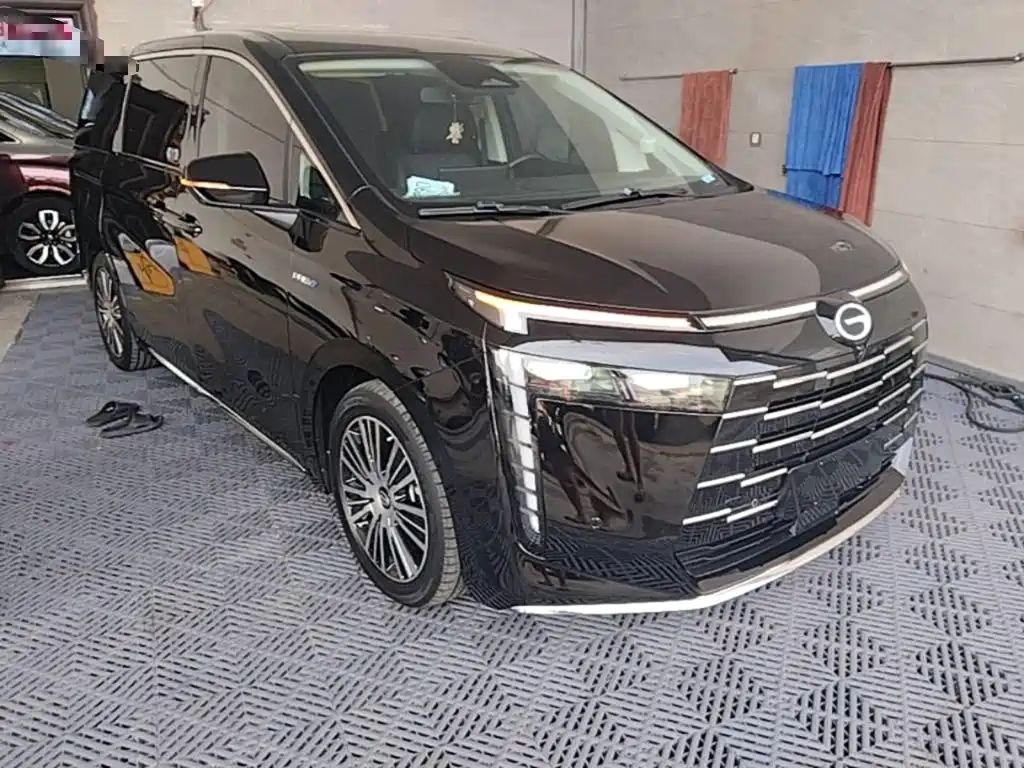 GAC Trumpchi E8 PHEV 2024 — фото 4