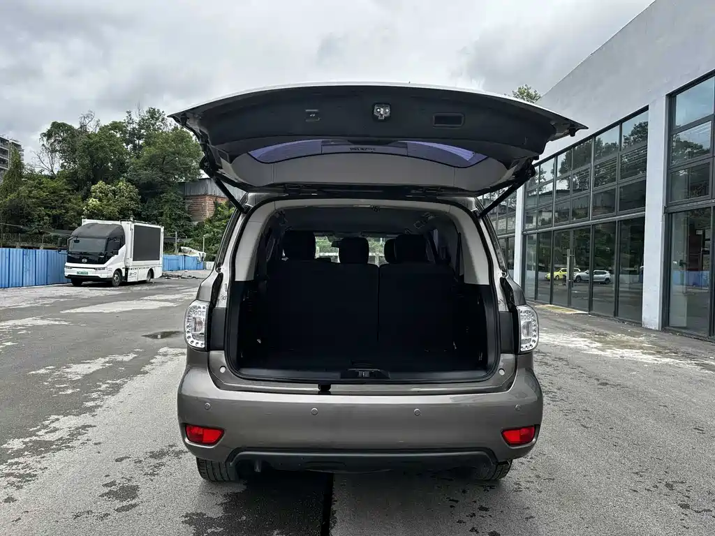 Nissan Patrol 2019 — фото 13