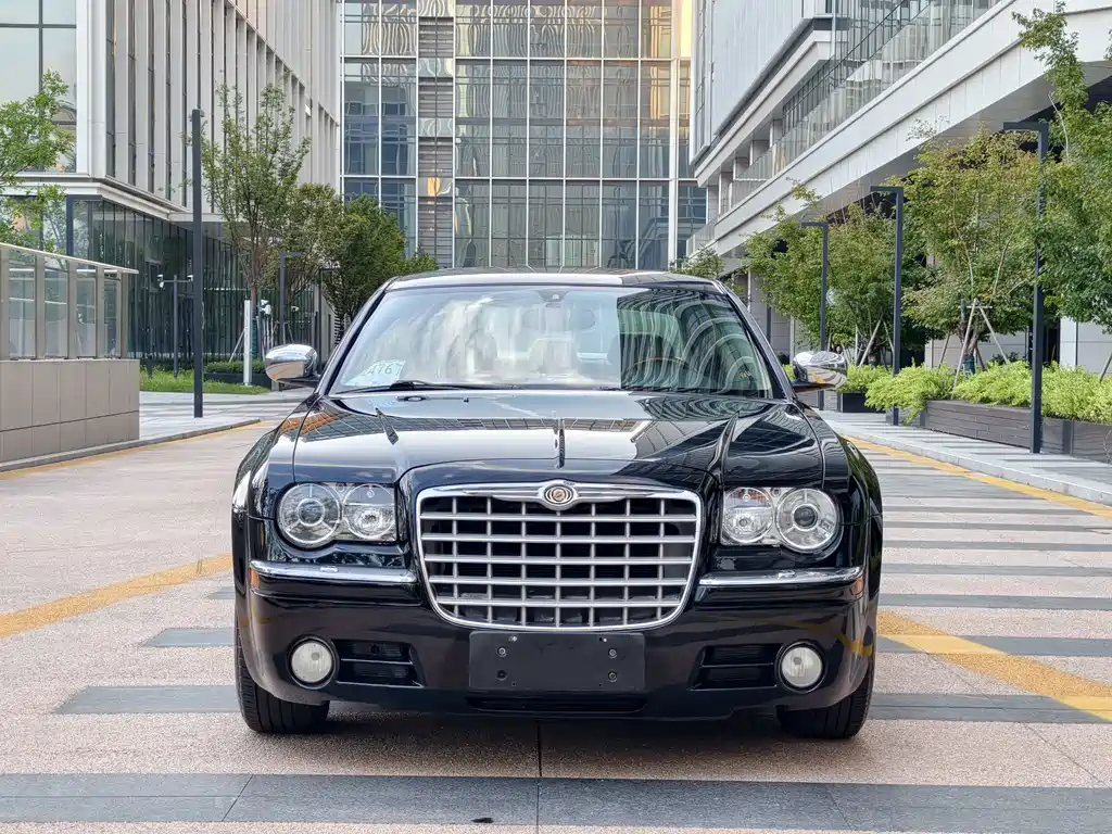 Chrysler 300C 2007 — фото 2