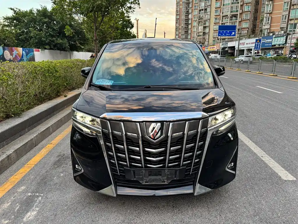 Toyota Alphard 2018 — фото 2