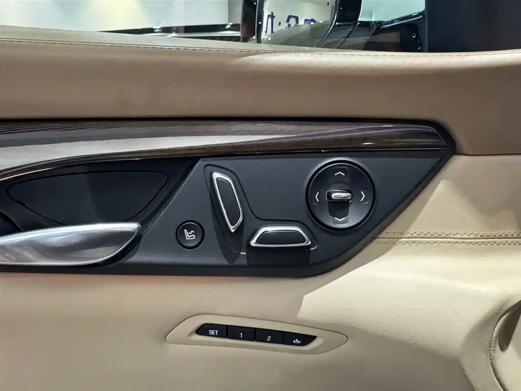 Cadillac CT6 2016 — фото 14