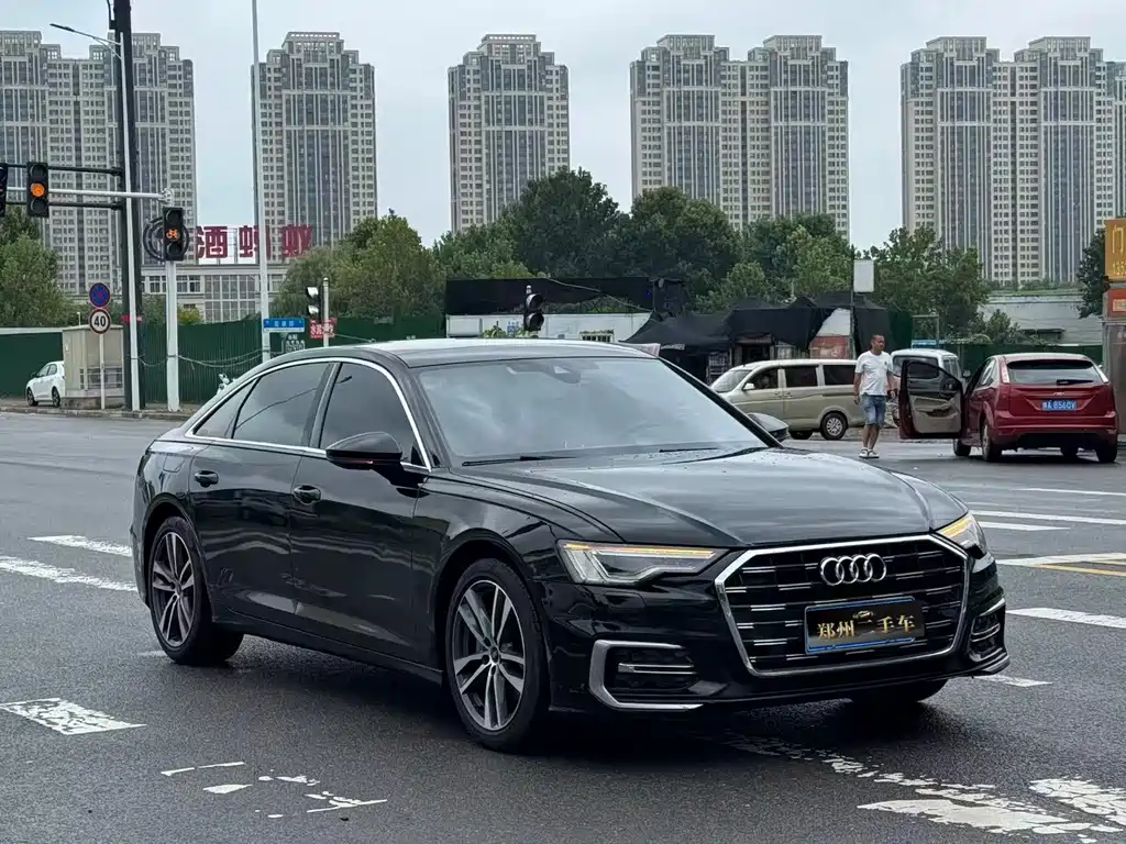 Audi A6L 2022