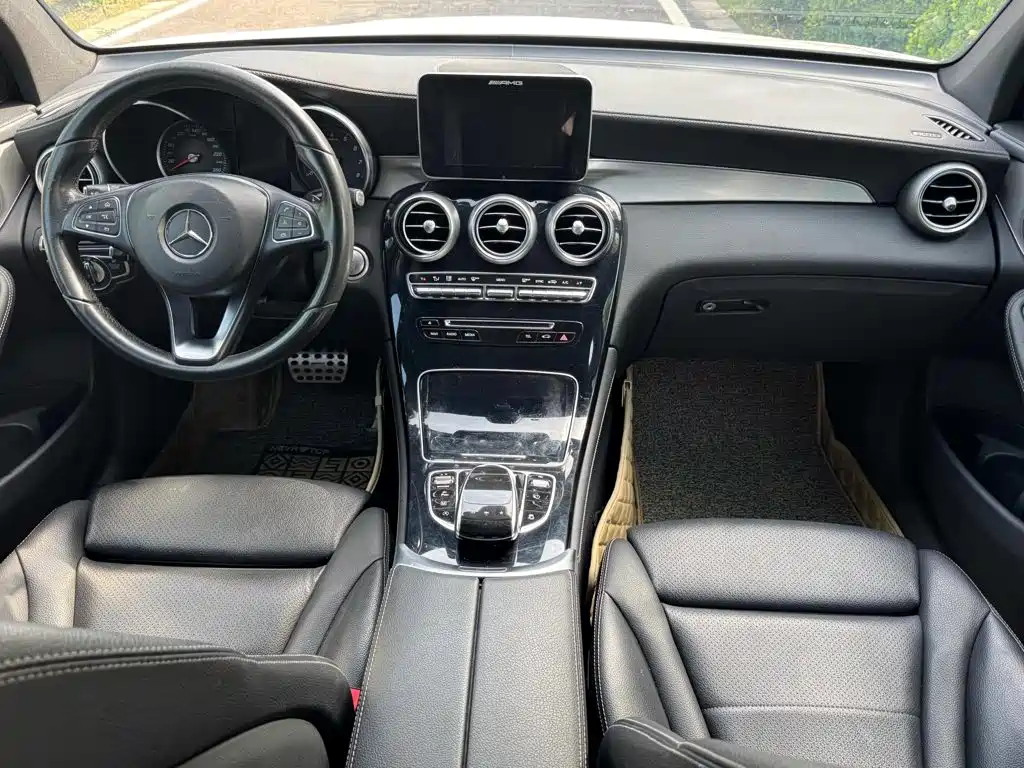 Mercedes-Benz GLC 2017 — фото 11