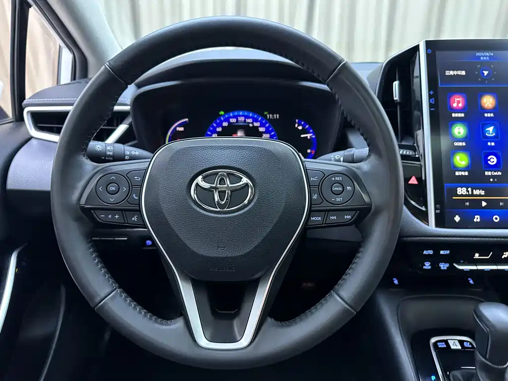 Toyota Corolla 2022 — фото 10