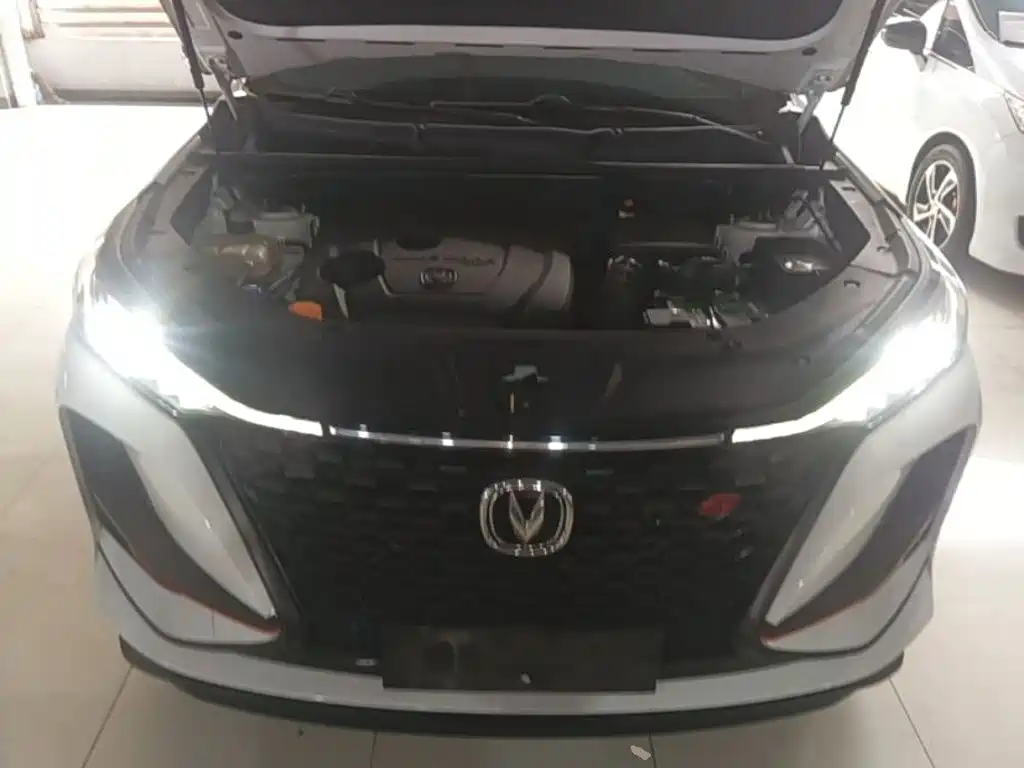 Changan CS75PLUS 2020 — фото 20