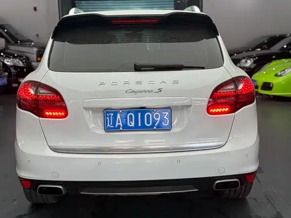 Porsche Cayenne 2012