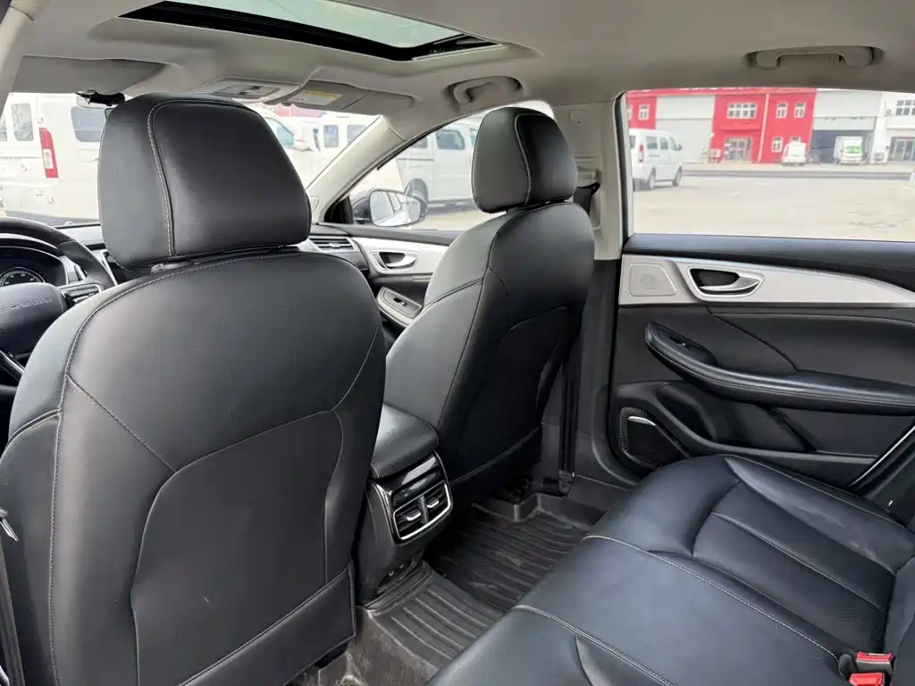Roewe i6 MAX New Energy 2021 — фото 14