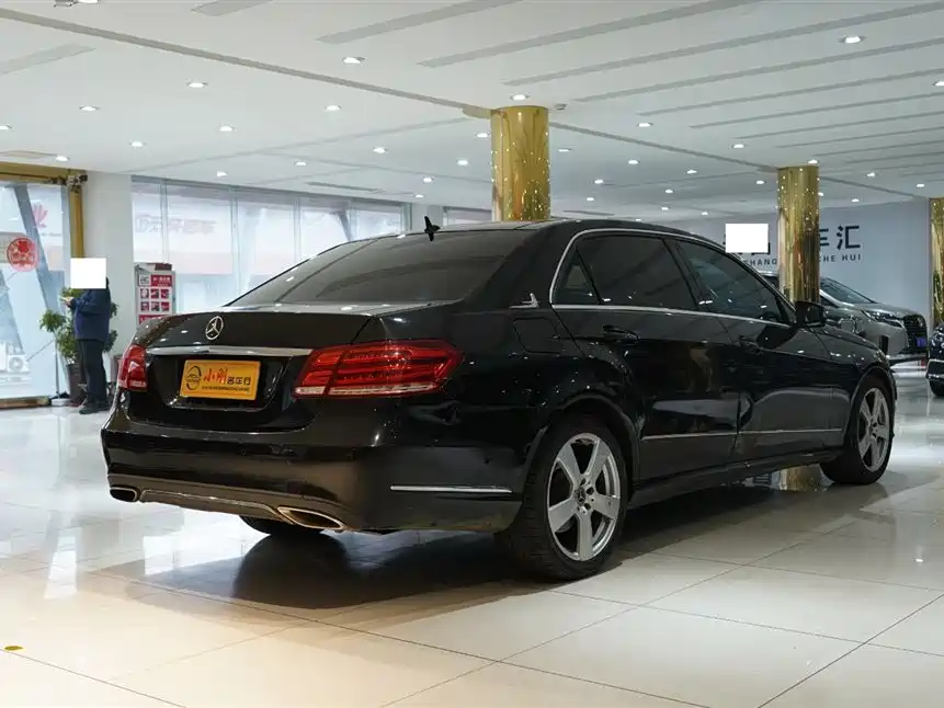 Mercedes-Benz E-Class 2013 — фото 15