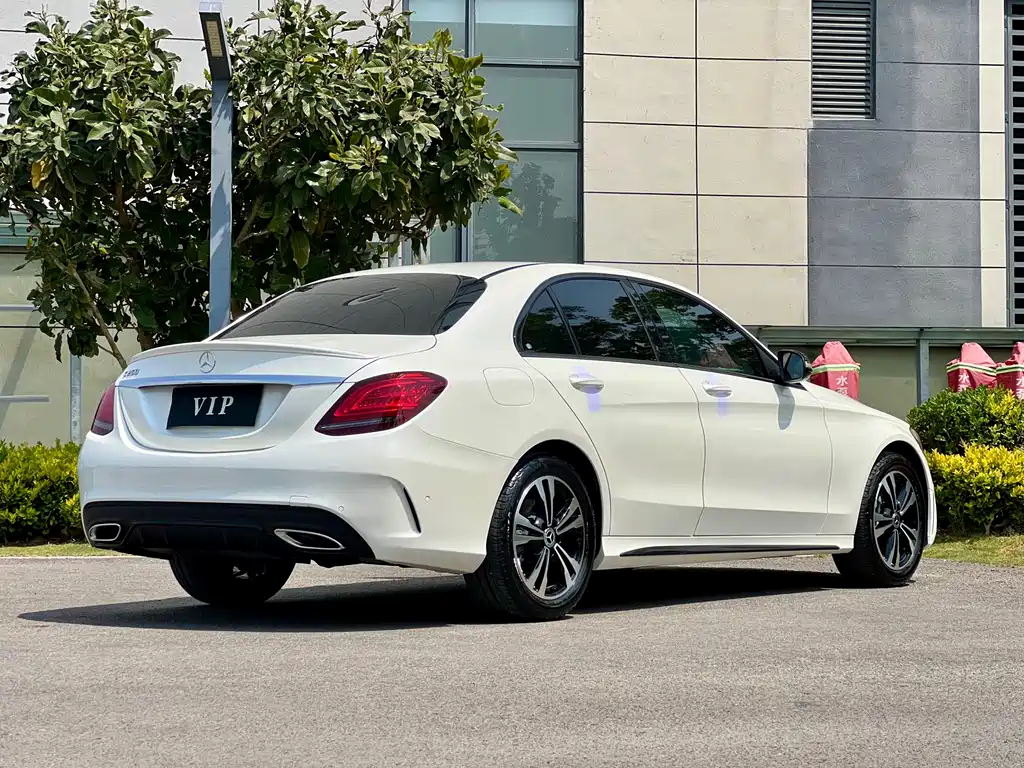 Mercedes-Benz C-Class 2019 — фото 9