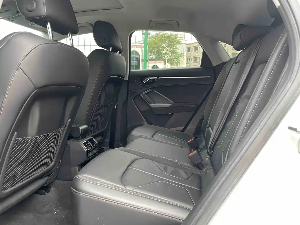 Audi Q3 Sportback 2022 — фото 15
