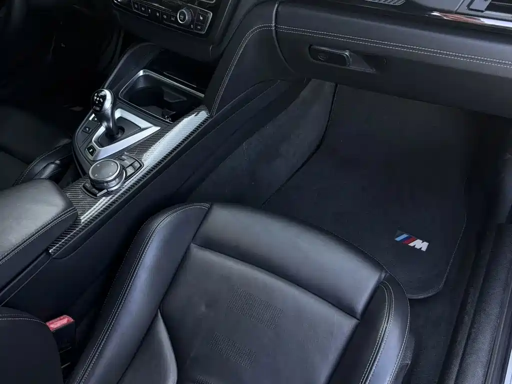 BMW M4 2015 — фото 8