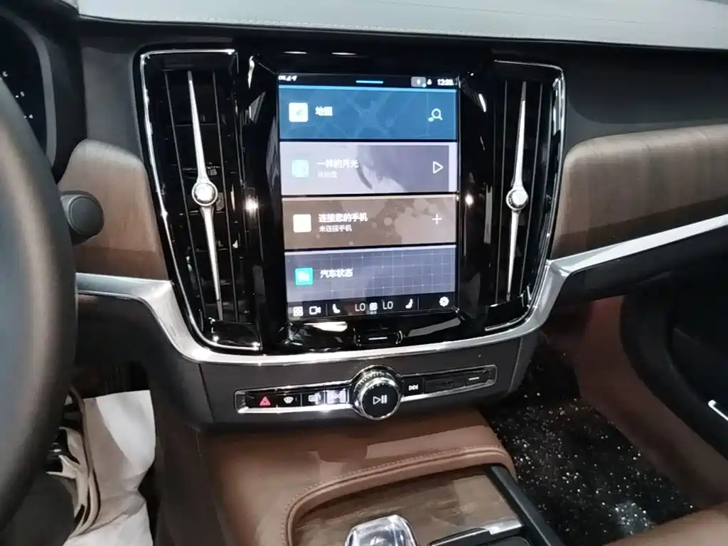 Volvo S90 2022 — фото 13