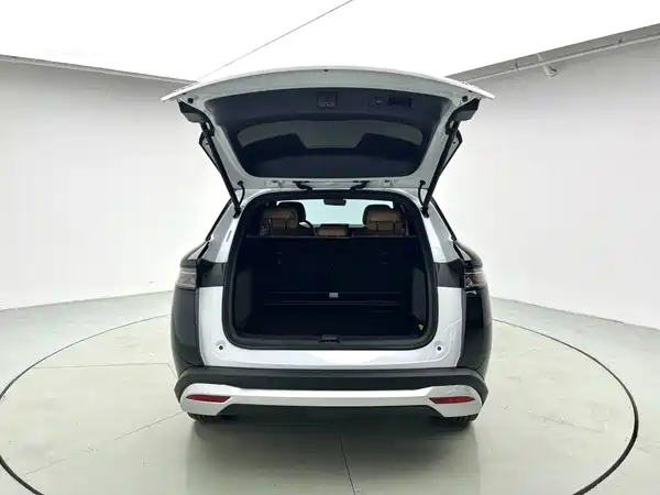 BYD Song L DM-i 2024