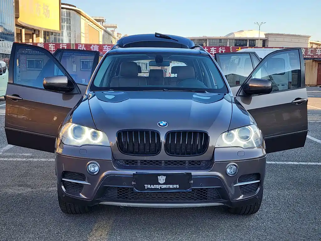 BMW X5 2011 — фото 16