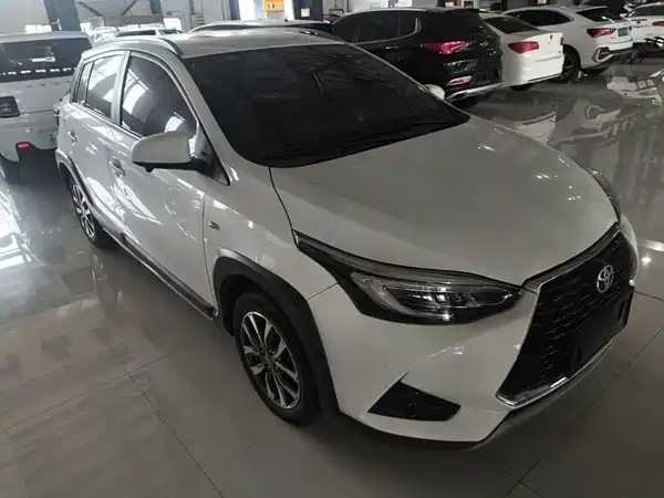 Toyota Yaris L 2022