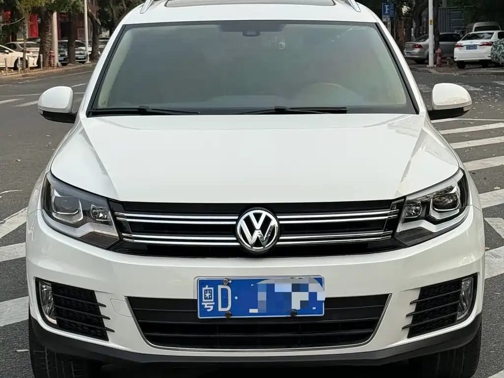 Volkswagen Tiguan 2015 — фото 2