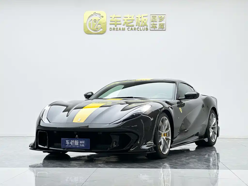 Ferrari 812 2023 — фото 1