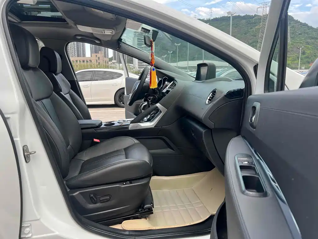 Peugeot 3008 2015 — фото 14