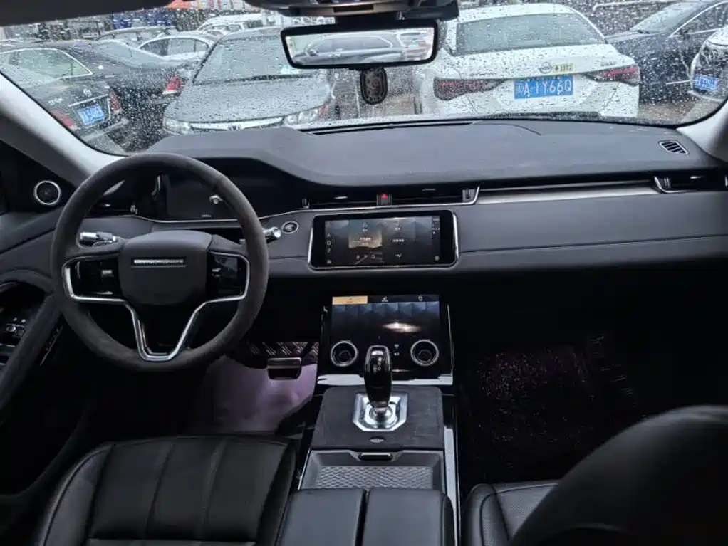 Land Rover Evoque 2021 — фото 8