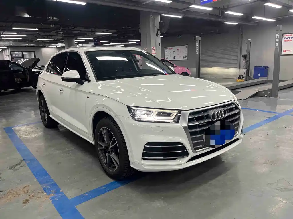 Audi Q5L 2020 — фото 3