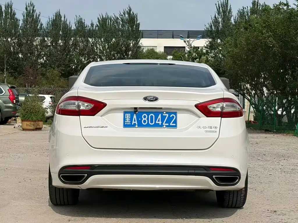 Ford Mondeo 2015 — фото 5
