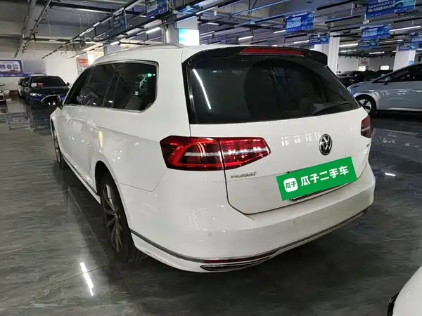 Volkswagen Viloran 2016