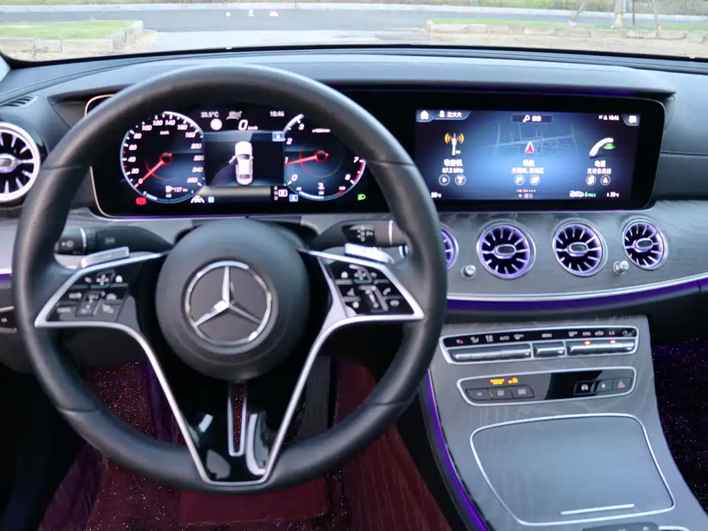 Mercedes-Benz E-Class 2020 — фото 16
