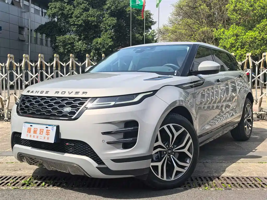 Land Rover Range Rover Evoque 2024 — фото 1