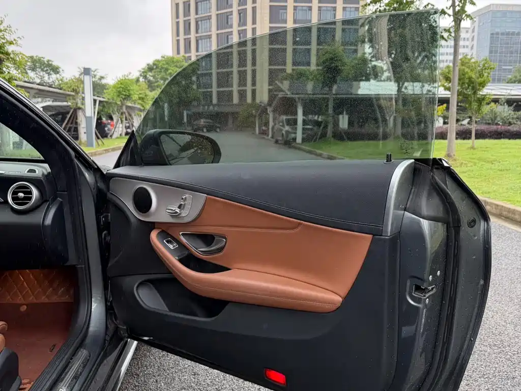 Mercedes-Benz C-Class 2019 — фото 17
