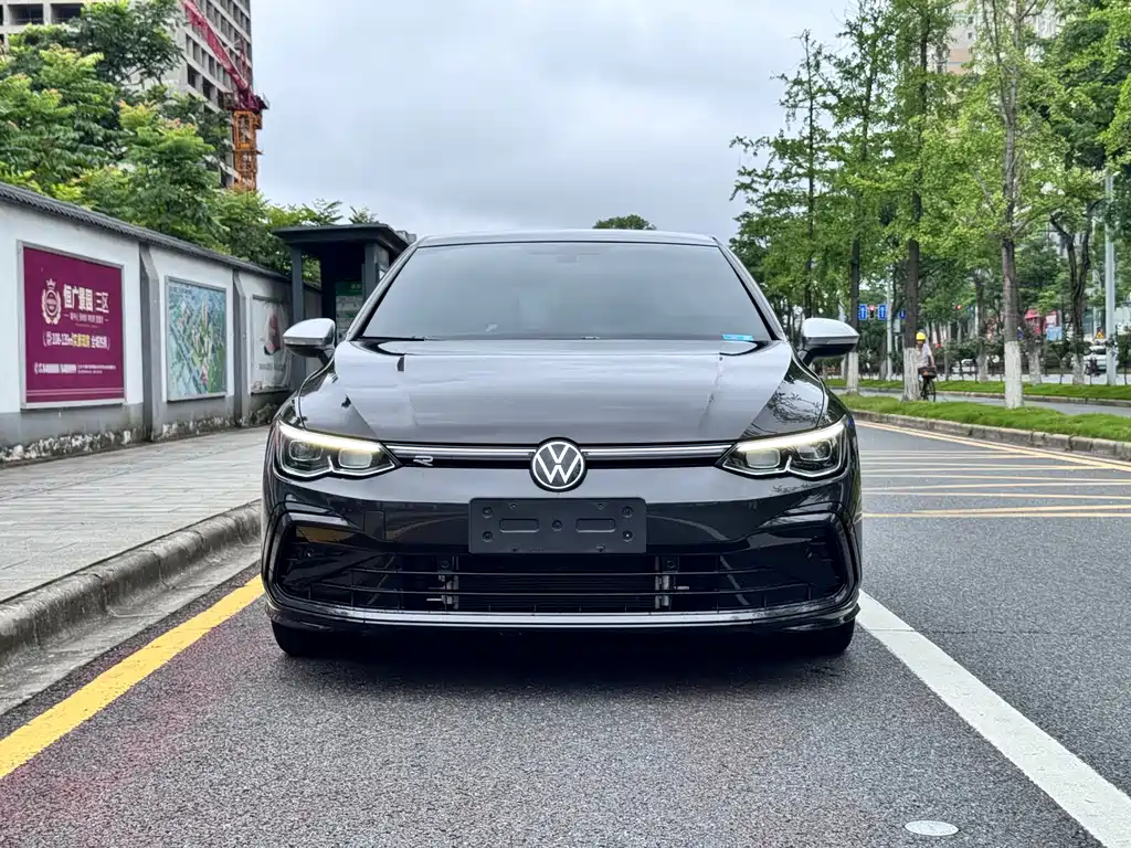 Volkswagen Golf 2023