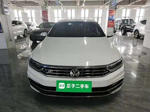Volkswagen Viloran 2016