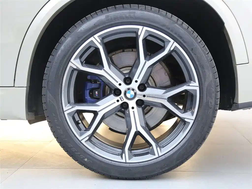 BMW X5 2018 — фото 18