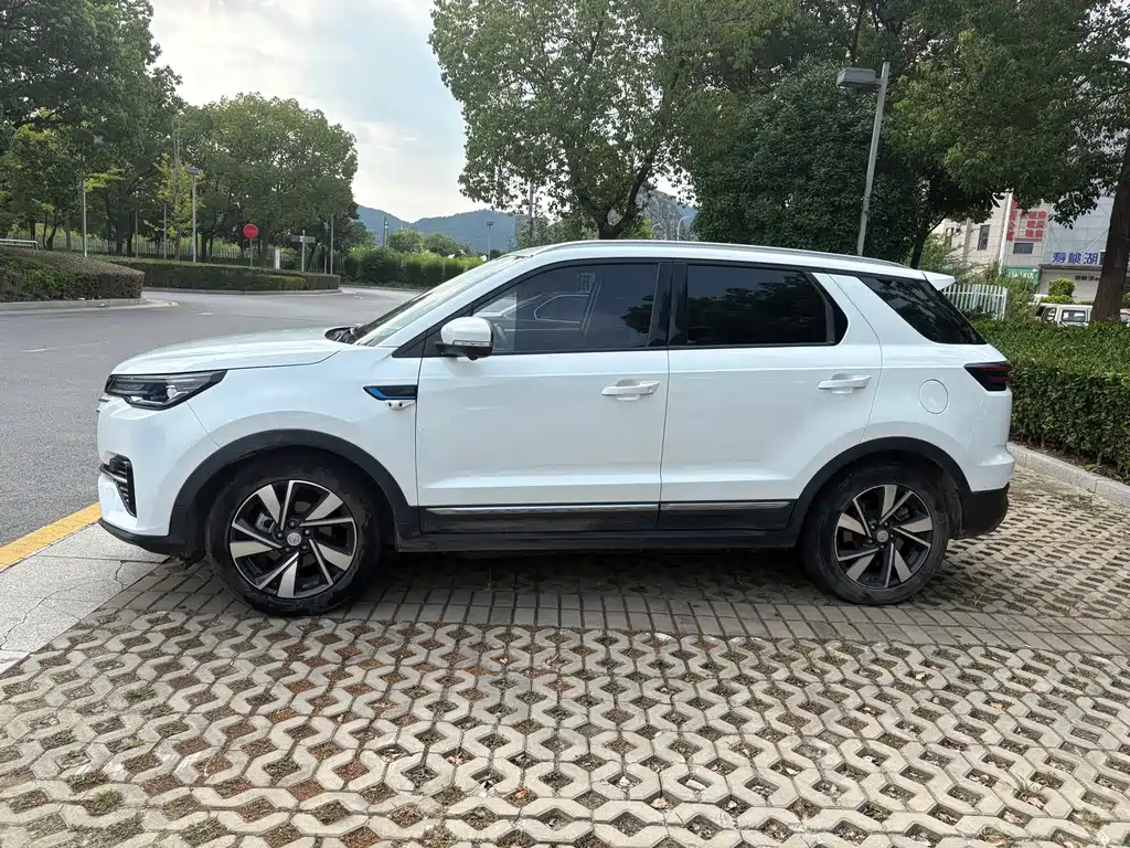 Changan CS55 Pure Electric Version 2020 — фото 4
